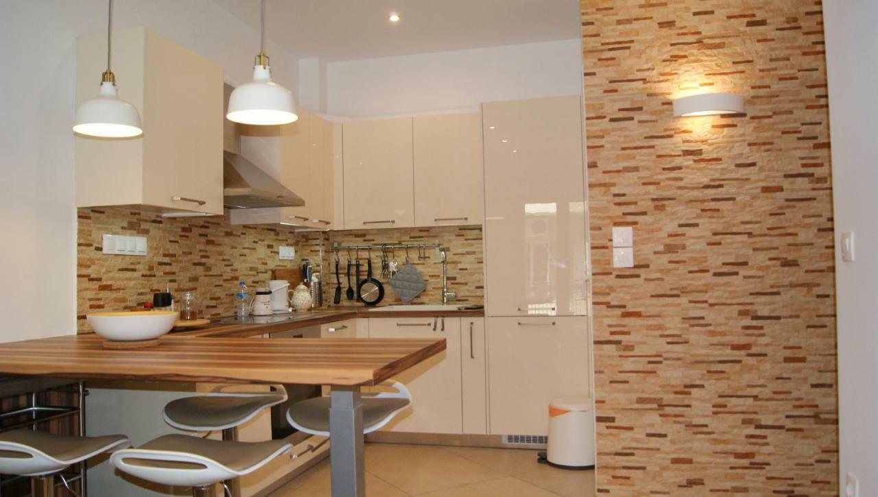 Brand New Luxury Apartment Салоники Экстерьер фото