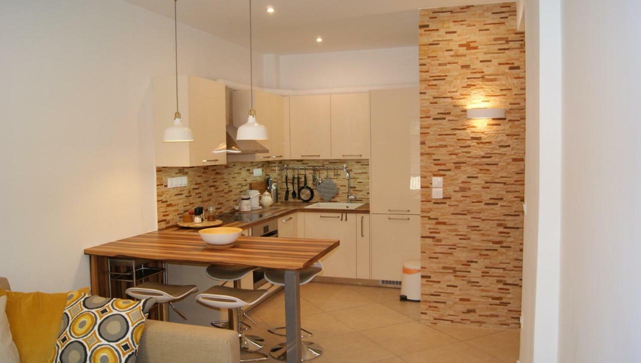 Brand New Luxury Apartment Салоники Экстерьер фото